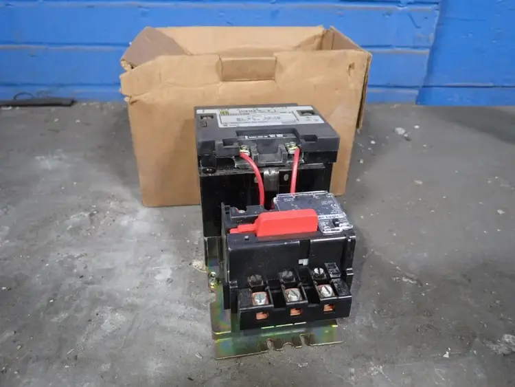 Used SQUARE D 8536SD01H20S Starters | HGR 24 #747824