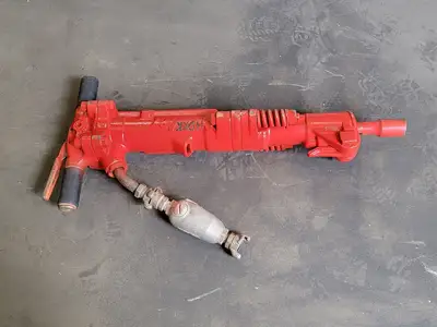 USED AMERICAN PNEUMATIC TOOL 190