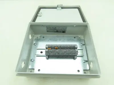 Rittal 8018097 Electrical Enclosure Carbon Steel 10x8x4" JIC Box Terminal Block