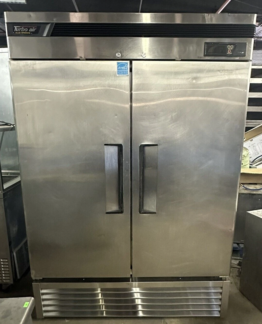 174-0127 Turbo Air TSR-49SD 2-Door Reach In Self Contained Cooler