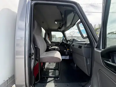 Used 2023 INTERNATIONAL MV607 Box trucks Florida US | Truck and Van Outlet #1509128