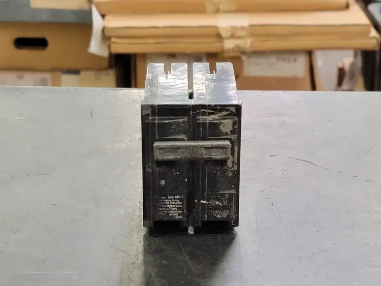 Used MURRAY MP230 Switchgears British Columbia CA | Lenmark #241575