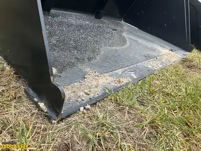 New Tomahawk 72” snow/mulch skid steer bucket, welded on high carbon cutting edge, skid steer...