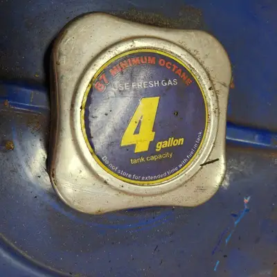 WEN 3500 Watt Portable Generator with 6.5HP engine - Needs new On/Off Button