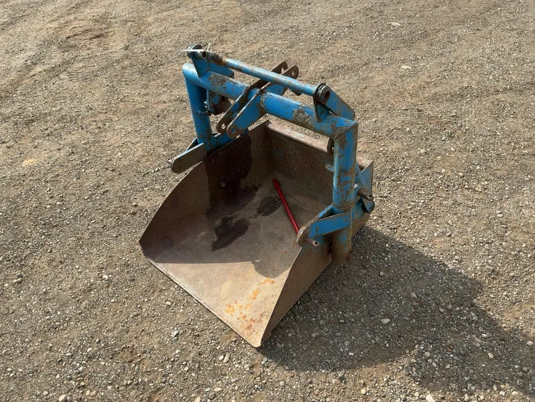Used _UNKNOWN_ _UNKNOWN_ Earth Buckets Michigan US | Miedema Asset Management Group #1296350