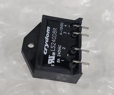 USED SENSATA-CRYDOM LS240D8R