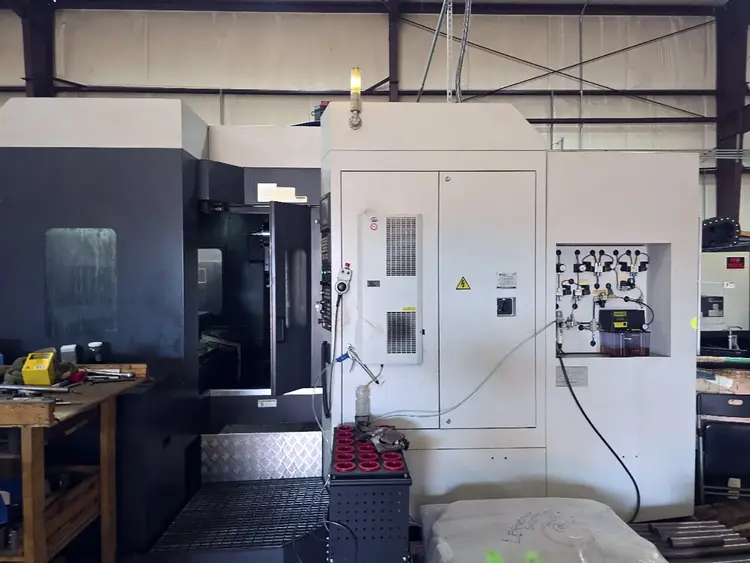 Used 2013 NEWAY HM503T Horizontal Machining Centers Illinois US | Machinery Marketing International #1047773