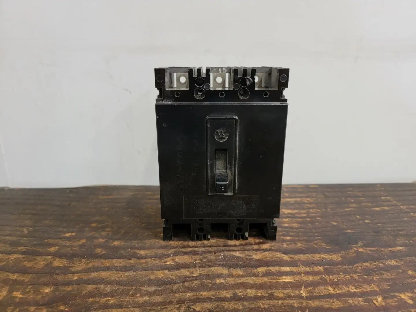 New | in-Stock WESTINGHOUSE EHB3015 Switchgears British Columbia CA | Lenmark #242021