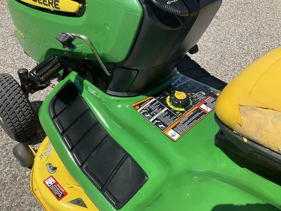 Used JOHN DEERE X300 Mowers Michigan US | Miedema Asset Management Group #1337425
