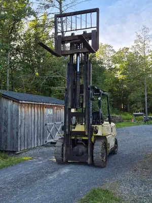 Used CATERPILLAR DP40 Misc Forklifts Pennsylvania US | Trustworthy Equipment #1422101