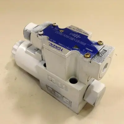 USED YUKEN DSG-01-2B2-D24-50251