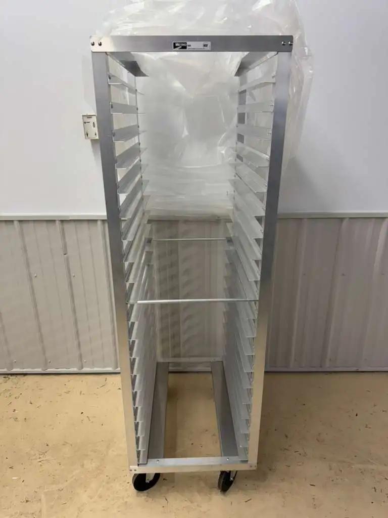 Used Metro Used Metro RD3N 20 Pan End Load Bun / Sheet Pan Rack on Casters Racks/Shelving Illinois US | Falcon Restaurant Supply #1375092