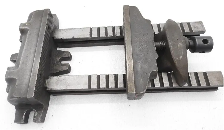 Used AZAIE Press Vise Tooling & Accessories (Other) Kentucky US | Machinery Central #302329