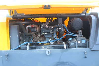 Used 2024 ATLAS COPCO XAS400-200 PACE Rotary Screw & Sliding Vane Air Compressors Pennsylvania US | National Lift Equipment #1381967