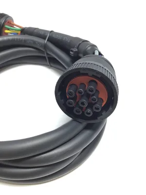 Cability 5C909L-2 Rev. A 9-Pin JPOD Low Profile Y-Cable Connector 2 Meters