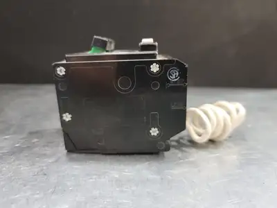 30 Amp, 2 Pole, 120/240 Volts Circuit Breaker