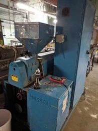 USED KILLION KILLION  KN-150    9 1.5 INCH SCREW)