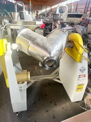 USED PATTERSON-KELLEY TWIN SHELL DRY BLENDER