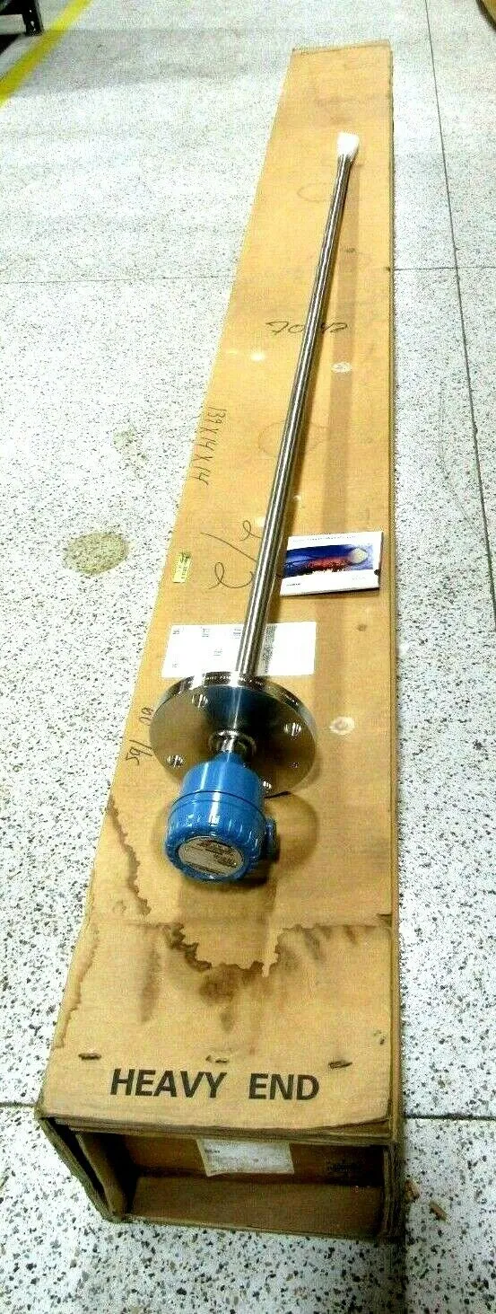 NEW ROSEMOUNT 2120 VIBRATING FORK LEVEL SWITCH 2120D3GR1E5YE0840 2120*7167600