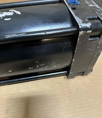 USED Camozzi 40M2L160A0500