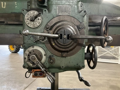 Used _UNKNOWN_ _UNKNOWN_ Radial Drills Michigan US | Miedema Asset Management Group #1324314