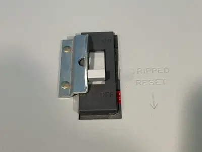 Hi-break Circuit Breaker