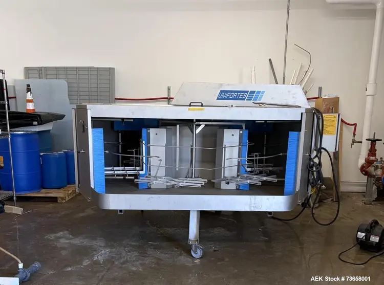 Used _UNKNOWN_ UNI-BTC400.300 Bottle Washers Illinois US | Aaron Equipment #1003802
