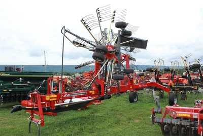 New | in-Stock 2026 MASSEY FERGUSON RK772SD-TRC Hay Rakes Pennsylvania US | Zimmerman Farm Service #1409883