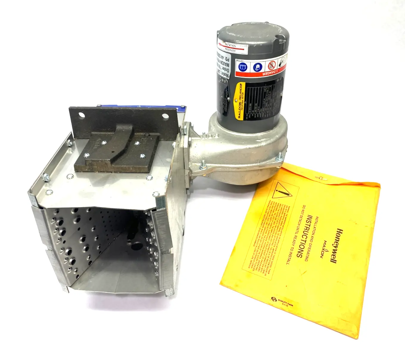 USED MAXON, HONEYWELL BURNER NATURAL GAS LINE BURNER 0.5FT W/ LMF-3 BLOWER MOTOR