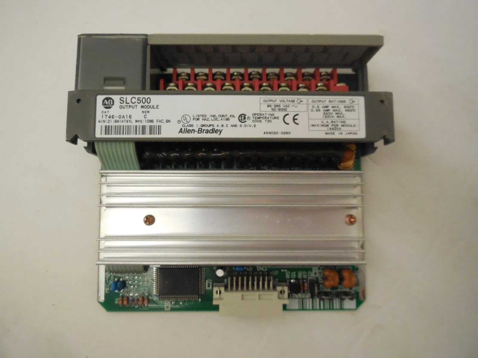 ALLEN BRADLEY 1746-OA16 OUTPUT MODULE 1746OA16
