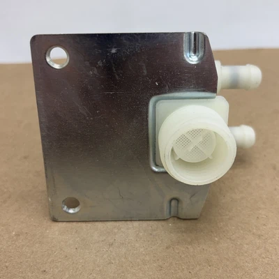 NEW Wilbur Curtis WC-895-104