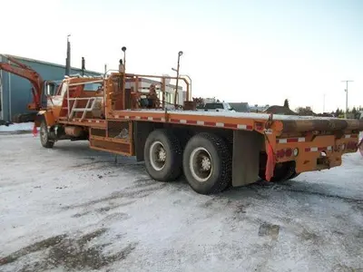 USED 1984 GMC BRIGADIER GENERAL TANDEM AXLE OILFIELD PUMP / KILL TRUCK