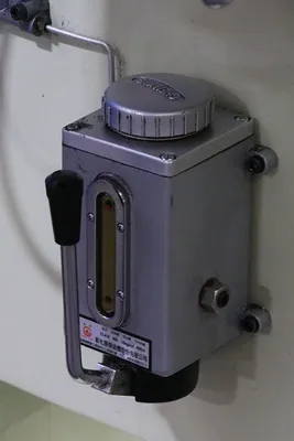 2001 ACER EVS-3VK MILLERS, KNEE, N/C & CNC | Prime Machinery (11)