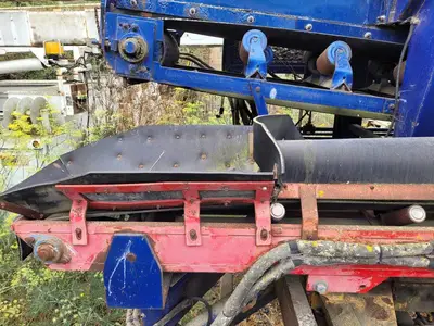 USED 2003 CANAMERICAN STONE SPREADER SOIL KING XL19