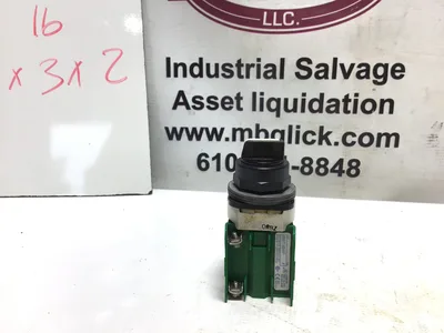 ALLEN BRADLEY 800H-JR5KE7 SER F 2-POS SELECTOR SWITCH WITH CONTACT BLOCK