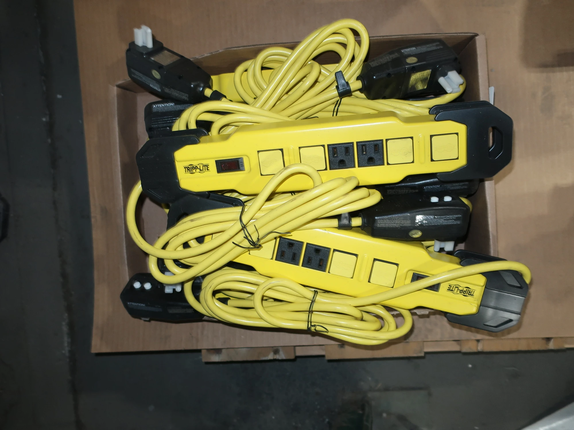 Used _UNKNOWN_ _UNKNOWN_ Surge Protectors Ohio US | Aucto #1396610