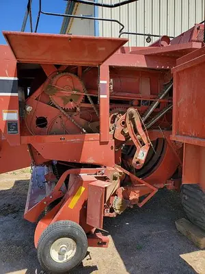 USED 2005 HESSTON 4790