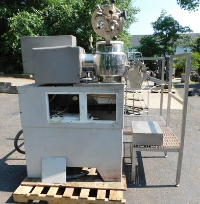 USED BAKER PERKINS GRANULATOR 24 LITER