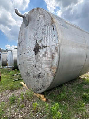 _UNKNOWN_ _UNKNOWN_ Tank S/S -10,000 To 19,999 Gal. (H=height, L=length) | Perry Equipment (3)