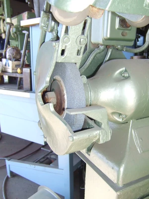 Black & Decker 10" Bench Grinder