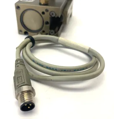 USED ROBOHAND MINI ROLLER BEARING DUAL V-RAIL PNEUMATIC SLIDE