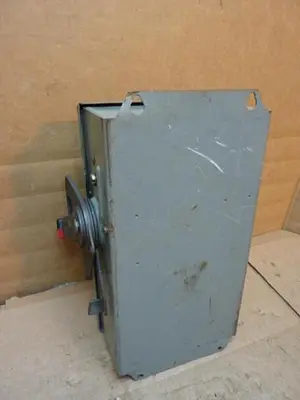 USED SQUARE D H221AWK