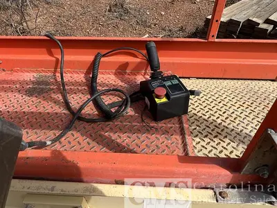USED JLG SCISSOR MAN LIFT