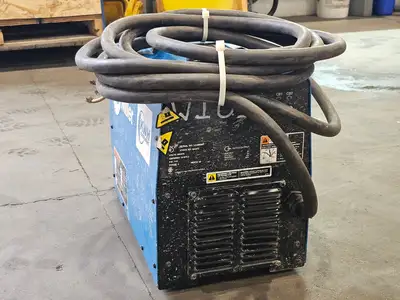 Used MILLER XMT 304 CC/CV Mig Welders British Columbia CA | Lenmark #1486871