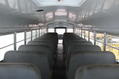 1996 INTERNATIONAL 3800 T444E BUS | Levy Recovery Group (21)