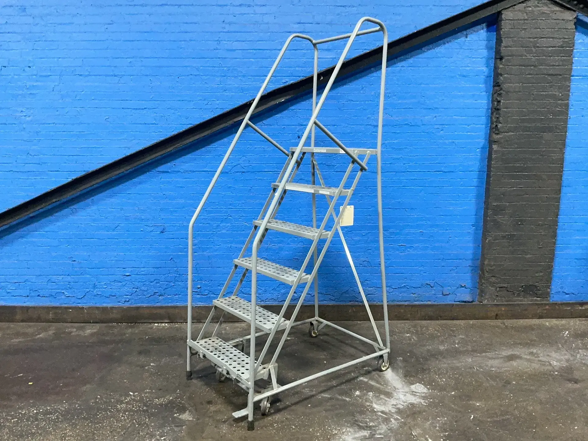Used _UNKNOWN_ _UNKNOWN_ Ladders Ohio US | HGR 24 #1373253