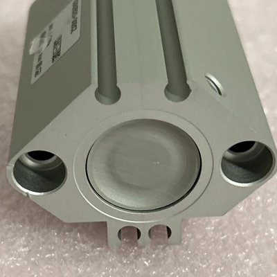 NEW SMC CDQ2B20-30DCZ