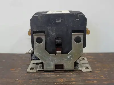 USED CUTLER-HAMMER C25END440