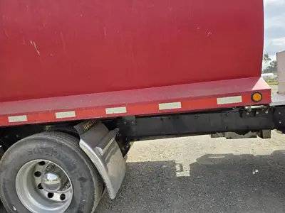 USED 2014 PETERBILT 365