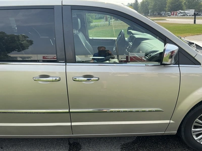 Used 2014 CHRYSLER TOWN & COUNTRY Vans Michigan US | Miedema Asset Management Group #1337323